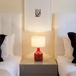 Guestready - Stylish W/ Balcony In Graca Апартаменты Лиссабон