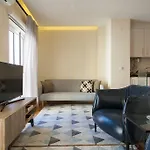 Guestready - Stylish W/ Balcony In Graca Апартаменты