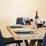 Guestready - Stylish W/ Balcony In Graca Апартаменты