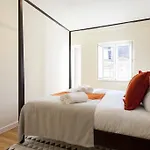 Guestready - Stylish W/ Balcony In Graca Лиссабон