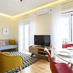 Guestready - Stylish W/ Balcony In Graca Лиссабон