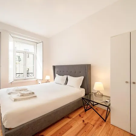 Апартаменты Guestready - Stylish W/ Balcony In Graca