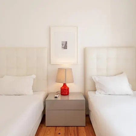 Guestready - Stylish W/ Balcony In Graca * Лиссабон