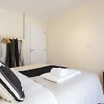 Guestready - Stylish W/ Balcony In Graca Lisboa