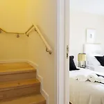 Guestready - Stylish W/ Balcony In Graca Lägenhet *