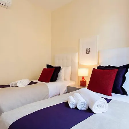 Guestready - Stylish W/ Balcony In Graca *