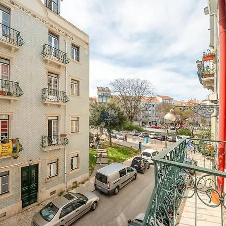 Guestready - Stylish W/ Balcony In Graca Appartement Lisboa