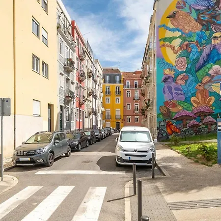 Appartement Guestready - Stylish W/ Balcony In Graca Lisboa