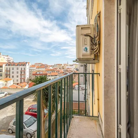 Guestready - Stylish W/ Balcony In Graca