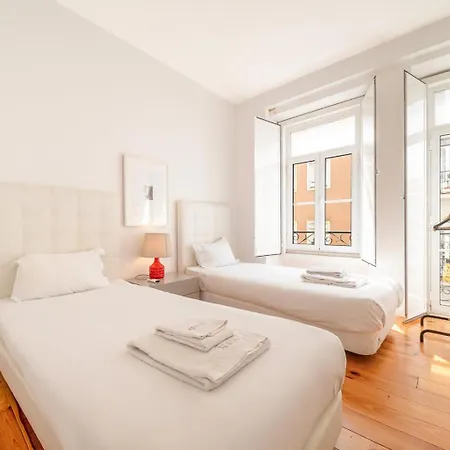Guestready - Stylish W/ Balcony In Graca Appartement *