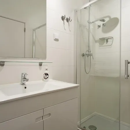 Joivy Graca Deluxe Apartment *
