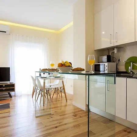 דירה Guestready - Stylish W/ Balcony In Graca ליסבון