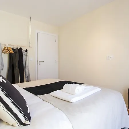 Guestready - Stylish W/ Balcony In Graca Lissabon