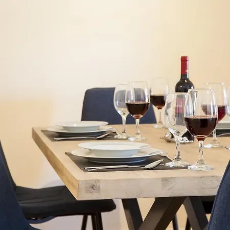Joivy Graca Deluxe Apartment