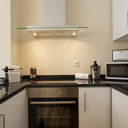 Apartamento Guestready - Stylish W/ Balcony In Graca Lisboa