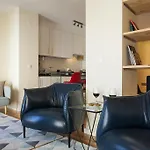 Lejlighed Guestready - Stylish W/ Balcony In Graca