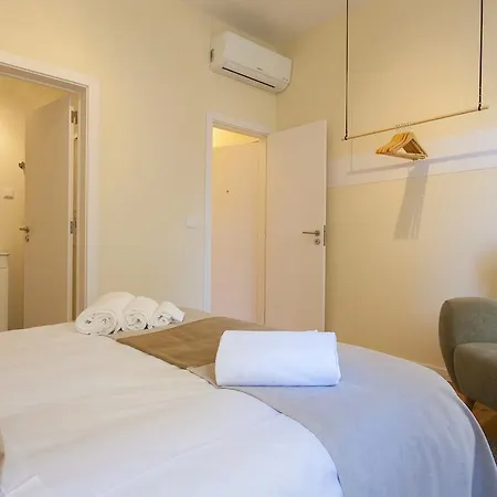 Guestready - Stylish W/ Balcony In Graca