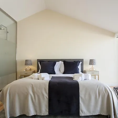 아파트 Guestready - Stylish W/ Balcony In Graca 리스본