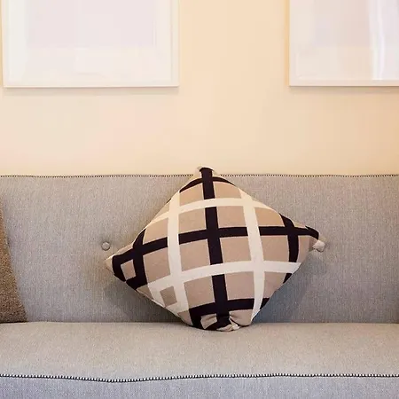 Guestready - Stylish W/ Balcony In Graca * Lisboa